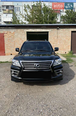 Внедорожник / Кроссовер Lexus LX 2014 в 