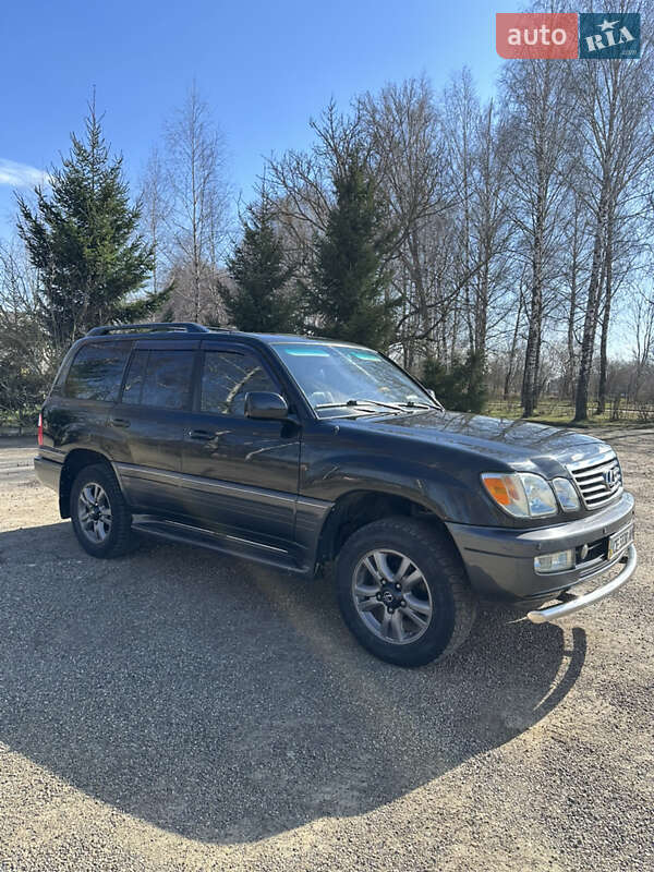 Внедорожник / Кроссовер Lexus LX 2007 в Черновцах