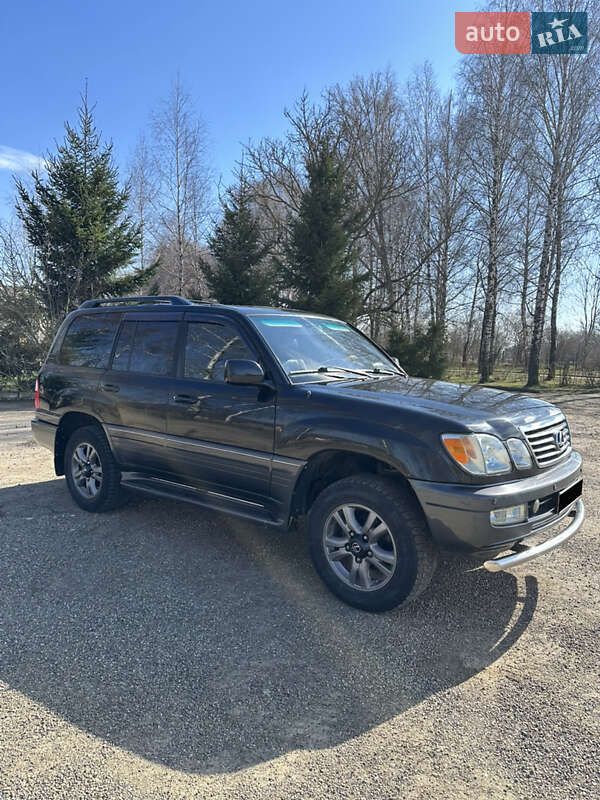 Внедорожник / Кроссовер Lexus LX 2007 в Черновцах