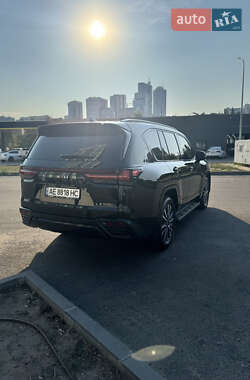 Внедорожник / Кроссовер Lexus LX 2022 в 