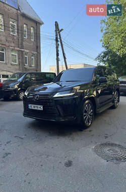 Внедорожник / Кроссовер Lexus LX 2022 в 