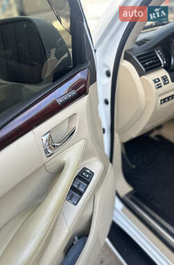 Внедорожник / Кроссовер Lexus LX 2011 в 