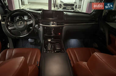 Внедорожник / Кроссовер Lexus LX 2021 в 