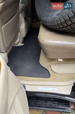 Внедорожник / Кроссовер Lexus LX 2004 в 