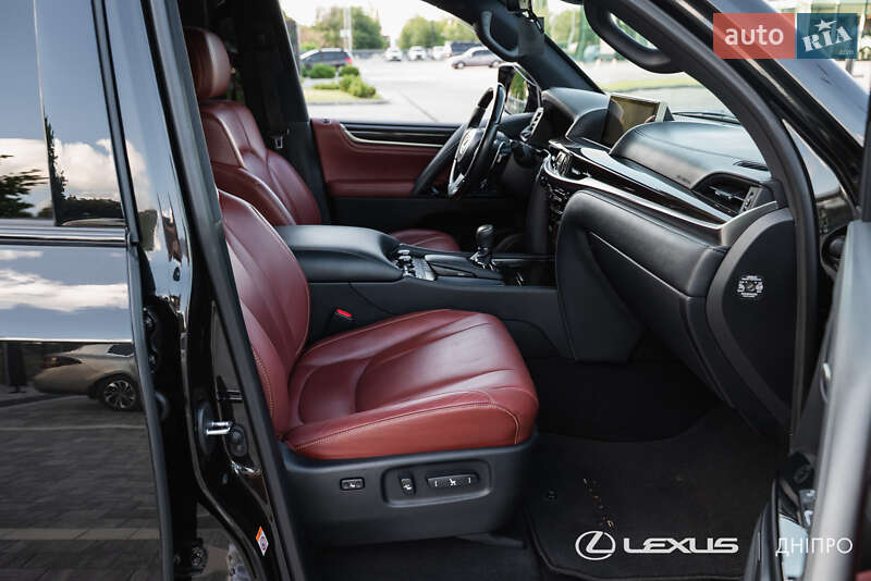 Внедорожник / Кроссовер Lexus LX 2019 в Днепре