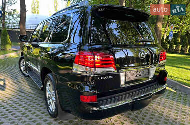 Внедорожник / Кроссовер Lexus LX 2008 в 
