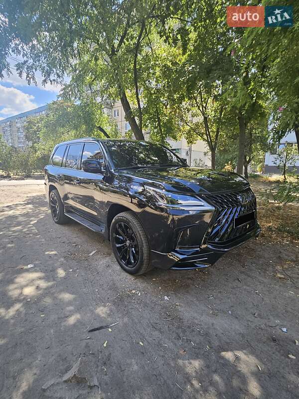 Lexus LX 2016