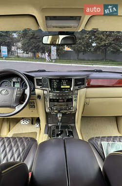 Внедорожник / Кроссовер Lexus LX 2009 в 