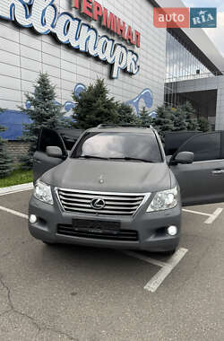 Внедорожник / Кроссовер Lexus LX 2009 в 