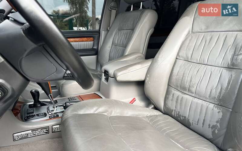 Внедорожник / Кроссовер Lexus LX 2005 в Коломые