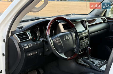 Внедорожник / Кроссовер Lexus LX 2012 в 