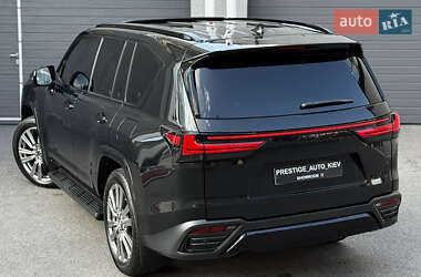 Внедорожник / Кроссовер Lexus LX 2022 в 