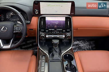 Внедорожник / Кроссовер Lexus LX 2022 в 
