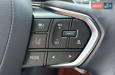 Внедорожник / Кроссовер Lexus LX 2022 в 
