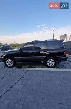 Внедорожник / Кроссовер Lexus LX 2005 в 