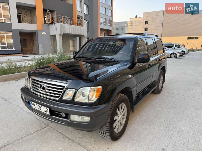Внедорожник / Кроссовер Lexus LX 2005 в 