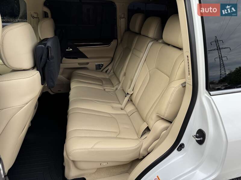 Внедорожник / Кроссовер Lexus LX 2017 в Кривом Роге