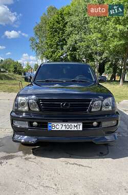 Внедорожник / Кроссовер Lexus LX 2004 в 