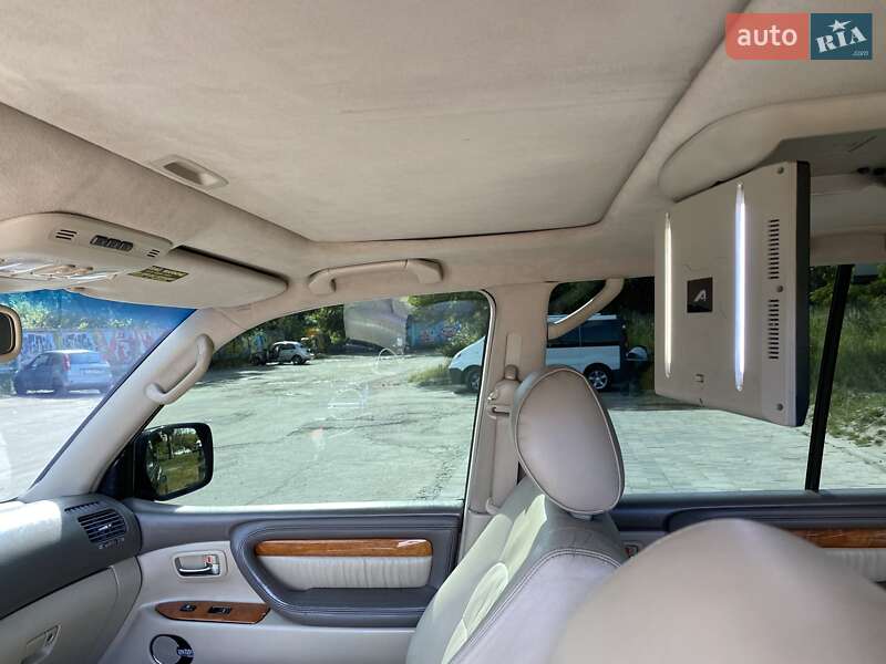 Позашляховик / Кросовер Lexus LX 2004 в Львові
