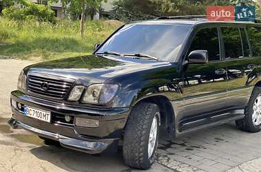 Внедорожник / Кроссовер Lexus LX 2004 в 