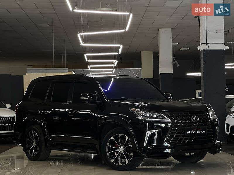Lexus LX 2010
