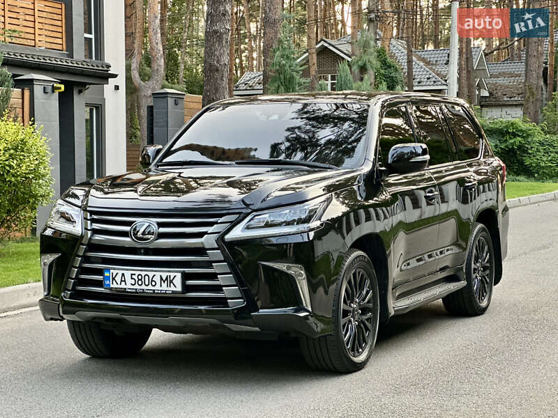 Внедорожник / Кроссовер Lexus LX 2017 в 