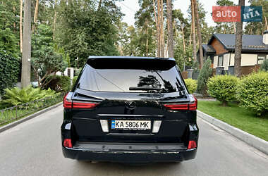 Внедорожник / Кроссовер Lexus LX 2017 в 