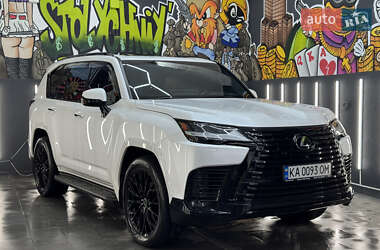 Внедорожник / Кроссовер Lexus LX 2022 в 