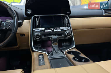 Внедорожник / Кроссовер Lexus LX 2022 в 