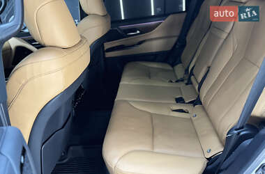 Внедорожник / Кроссовер Lexus LX 2022 в 