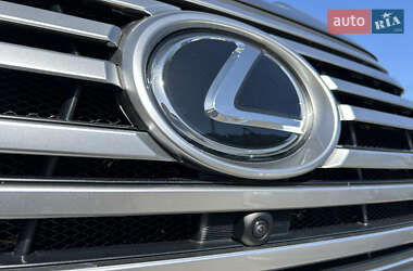 Внедорожник / Кроссовер Lexus LX 2022 в 