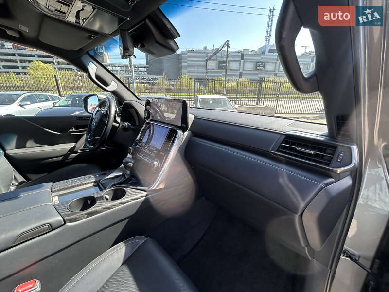 Позашляховик / Кросовер Lexus LX 2022 в Києві