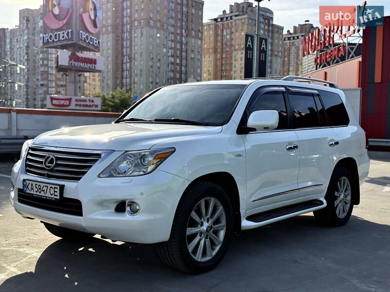 Внедорожник / Кроссовер Lexus LX 2010 в Киеве