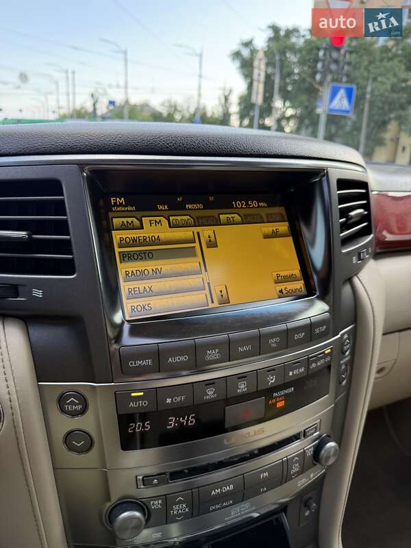 Внедорожник / Кроссовер Lexus LX 2010 в Киеве
