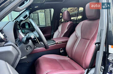 Внедорожник / Кроссовер Lexus LX 2024 в 