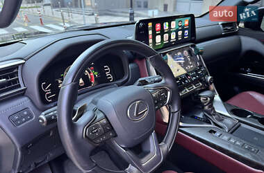 Внедорожник / Кроссовер Lexus LX 2024 в 