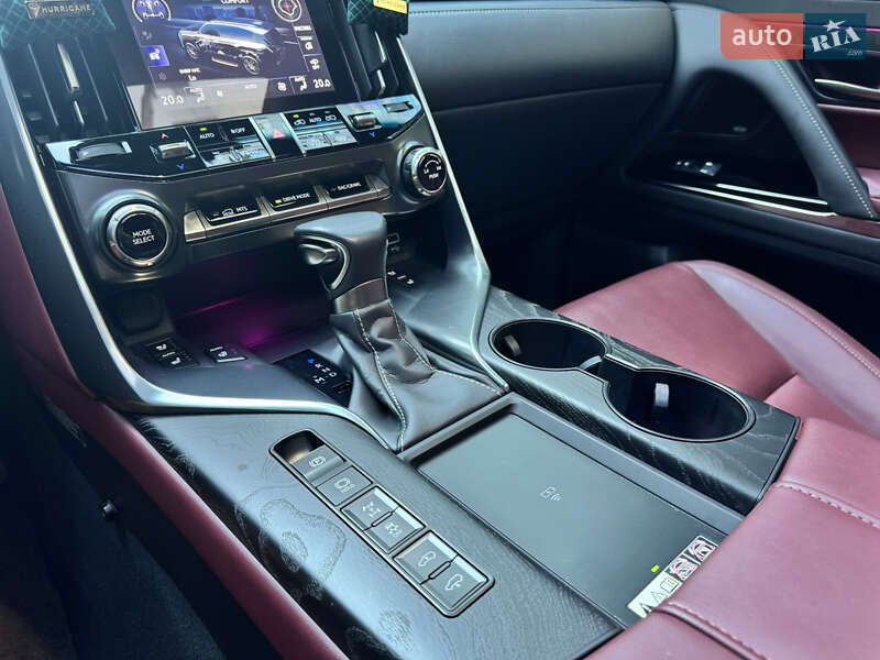 Позашляховик / Кросовер Lexus LX 2024 в Києві