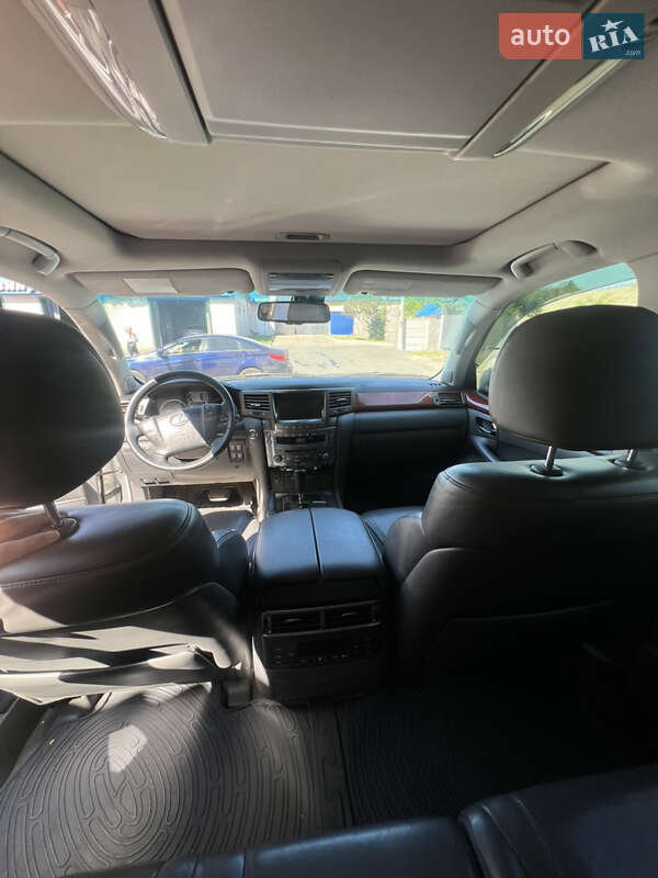 Позашляховик / Кросовер Lexus LX 2008 в Олександрії
