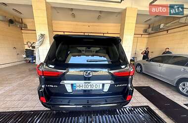 Внедорожник / Кроссовер Lexus LX 2016 в 