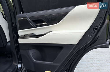 Внедорожник / Кроссовер Lexus LX 2022 в 