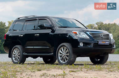 Lexus LX 2010