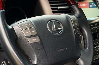 Внедорожник / Кроссовер Lexus LX 2010 в 