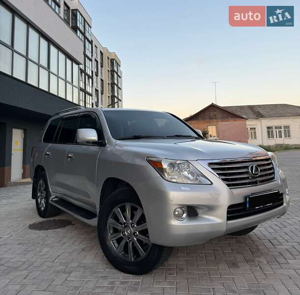 Lexus LX 2008