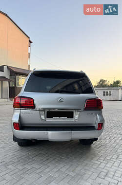 Позашляховик / Кросовер Lexus LX 2008 в 