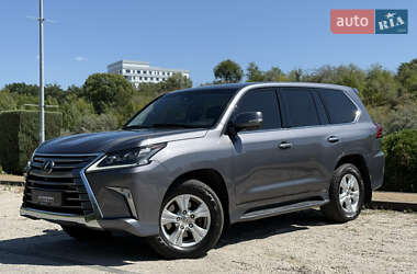 Внедорожник / Кроссовер Lexus LX 2016 в Днепре