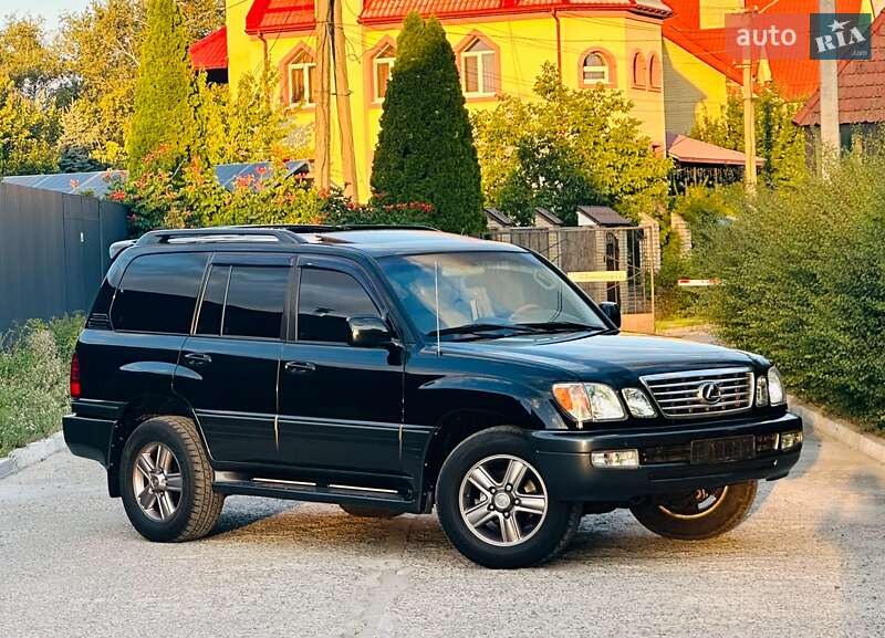 Lexus LX 2006