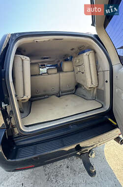 Внедорожник / Кроссовер Lexus LX 2003 в 