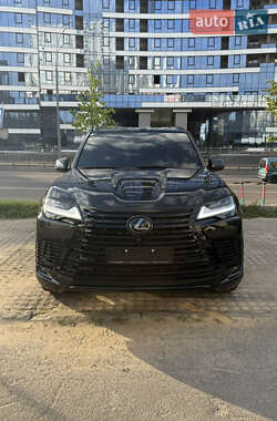 Позашляховик / Кросовер Lexus LX 2024 в 