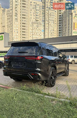 Позашляховик / Кросовер Lexus LX 2024 в 