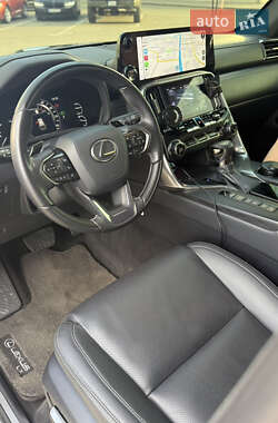 Позашляховик / Кросовер Lexus LX 2024 в 